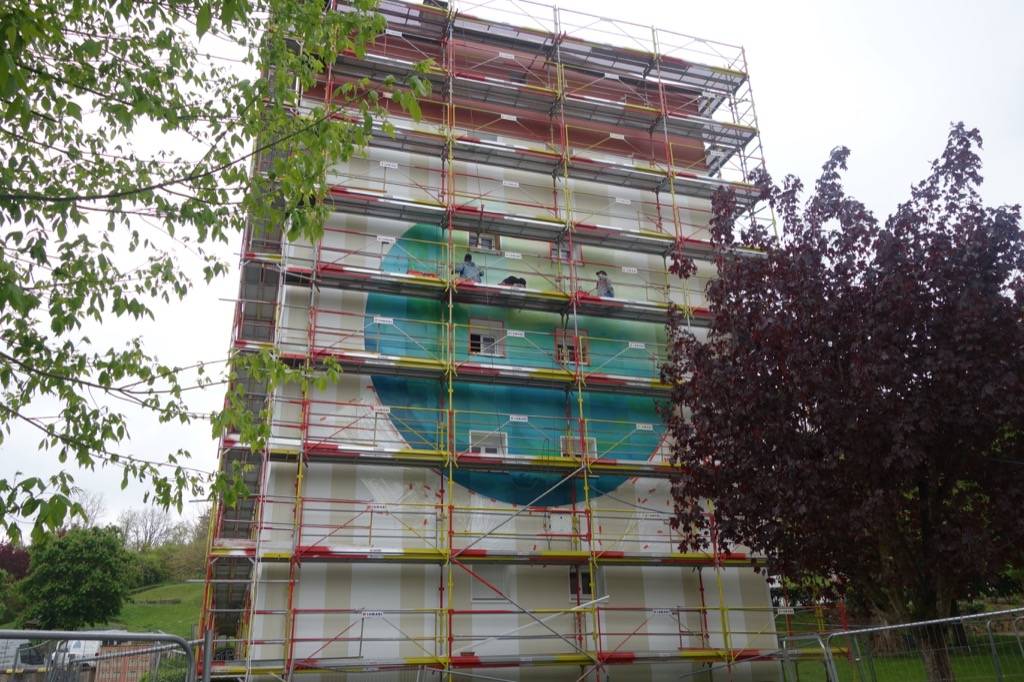 Fresque murale Tonnerre au quartier des lices en France