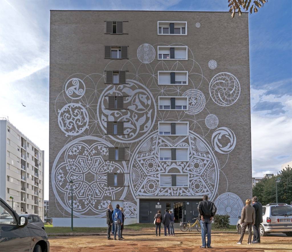 Design Mural Monumental du quartier du Valibout dans la ville de Plaisir dans le grand Paris